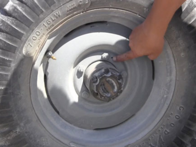 How to tell the difference between a military and civilian wheel.