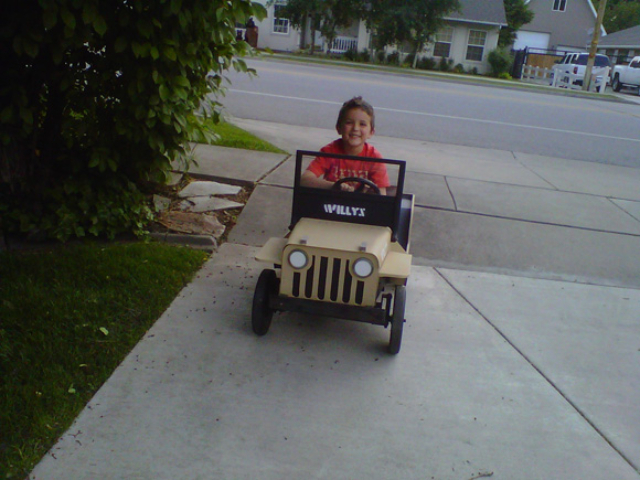 Terry Thompson's Handmade Pedal Jeep