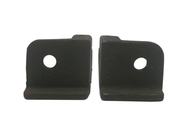 689130 - Seat Frame Pivot Bracket Set