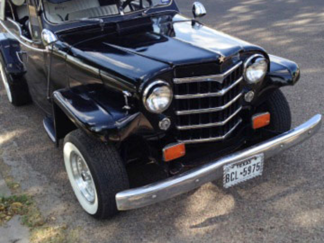 Paul Fierro's 1950 Willys Jeepster