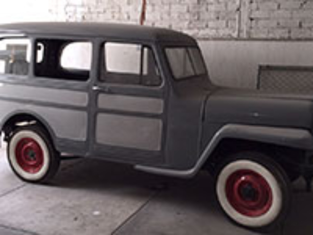 Carlos Diaz' 1958 Willys Station Wagon