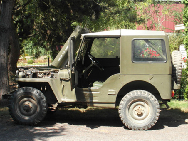 Alain Lutz' 1959 Willys-Hotchkiss