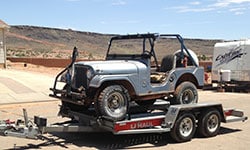 Tony_Hernandez_1969_CJ-5