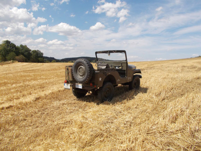 Martin Decarli's 1967 Swiss Army CJ-5
