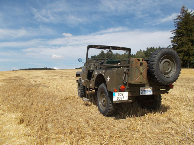Martin Decarli's 1967 Swiss Army CJ-5