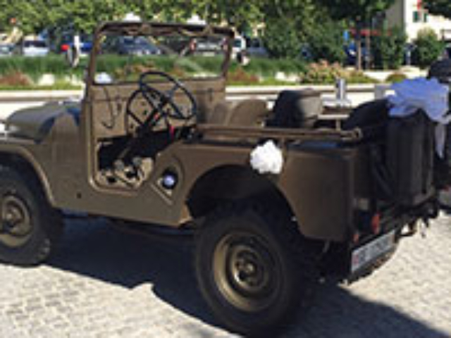 Manuel Pont - Willys CJ-5