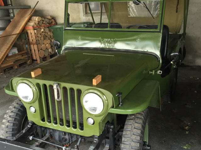 Dari Egger's 1947 Willys CJ-2A