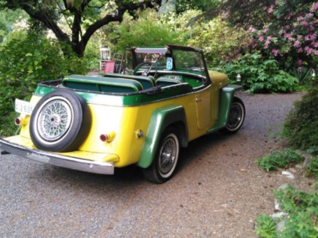 Bob Berger's 1949 Willys Jeepster