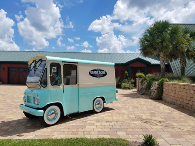 Carlos Velez' 1964 Willys FJ-3A Fleetvan