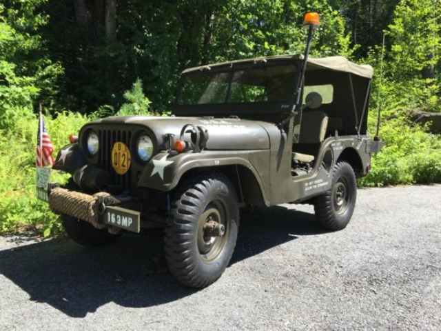 Charlie Bourret's 1952 Willys M38A1