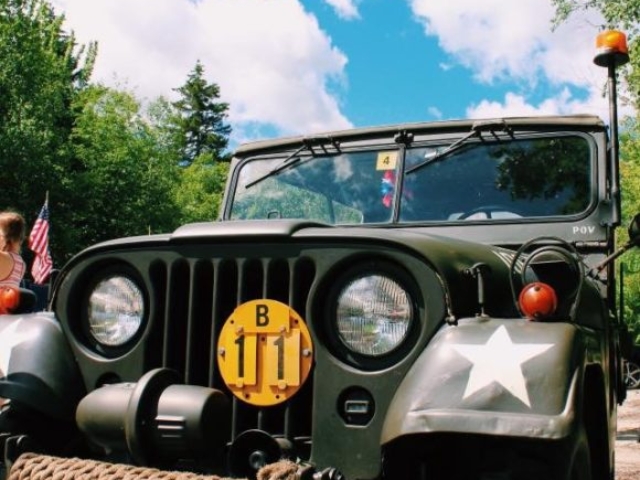 Charlie Bourret's 1952 Willys M38A1