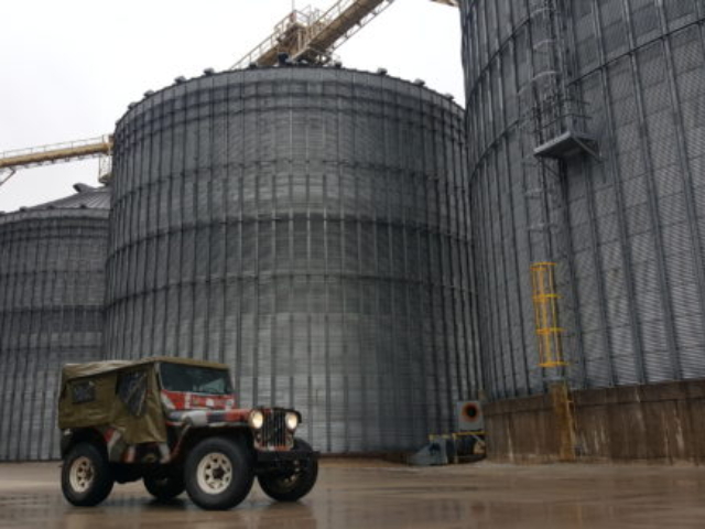 David Tracy's 1948 Willys CJ-2A David Tracy's 1948 Willys CJ-2A