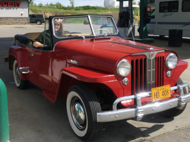Gary Olson's 1949 Willys Jeepster
