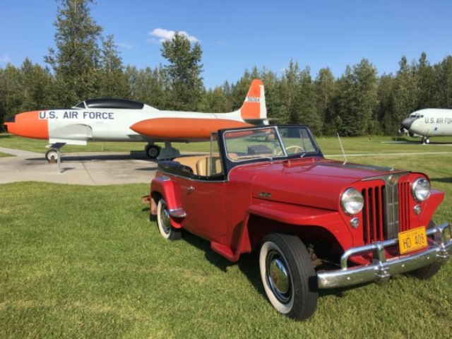 Gary Olson's 1949 Willys Jeepster