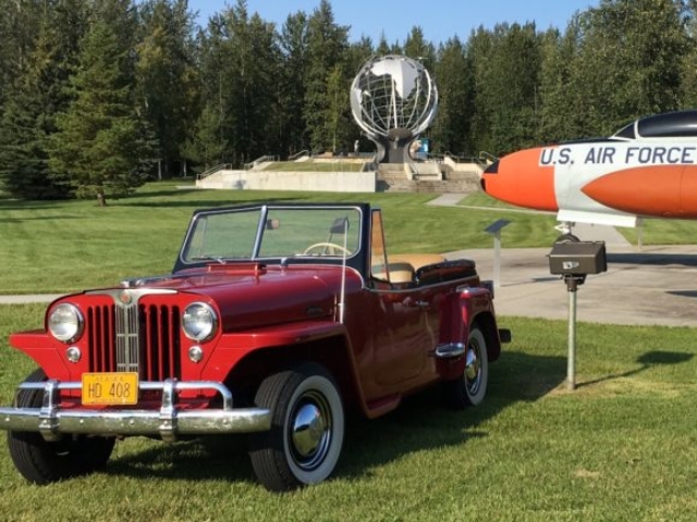 Gary Olson's 1949 Willys Jeepster