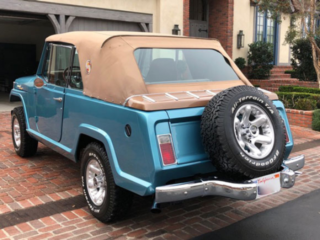 Paul Johnson's 1967 Jeepster Commando