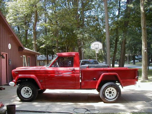 1965 J-Series Kaiser Truck