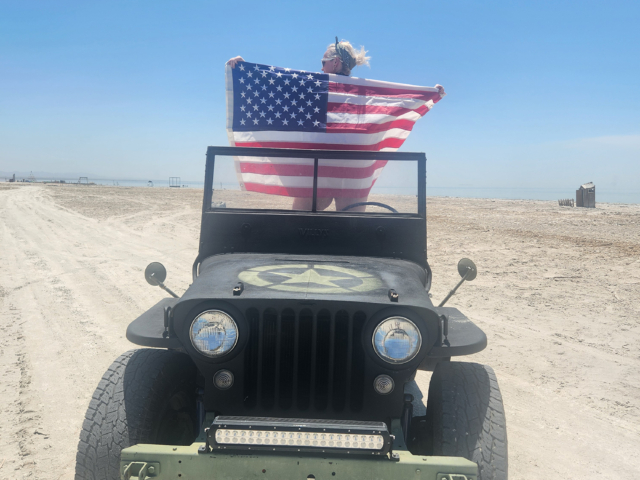 crystal hunt 1947 1 cj-2a