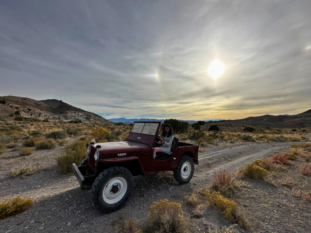 mia little red jeep 2